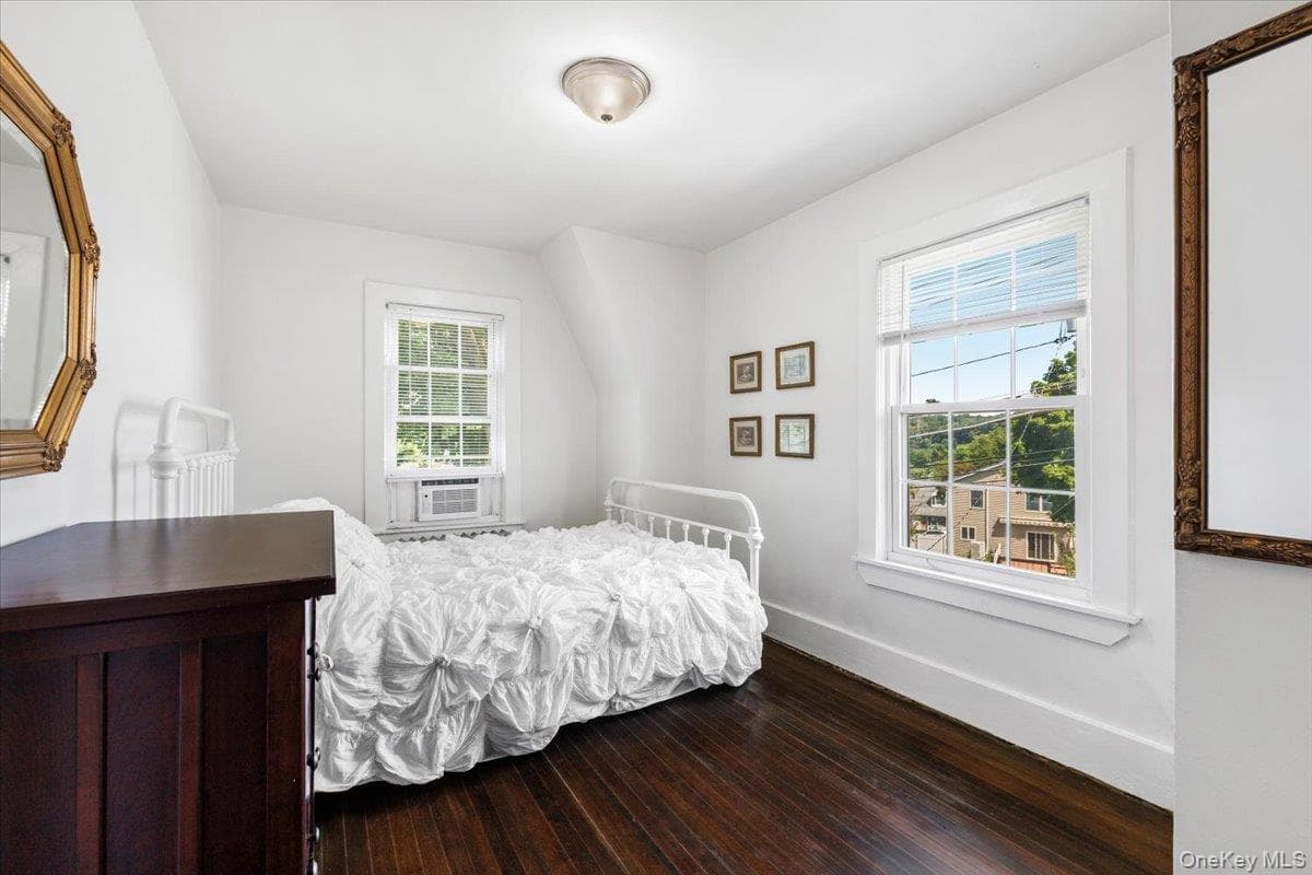 54 Hartsdale Road thumbnail 20