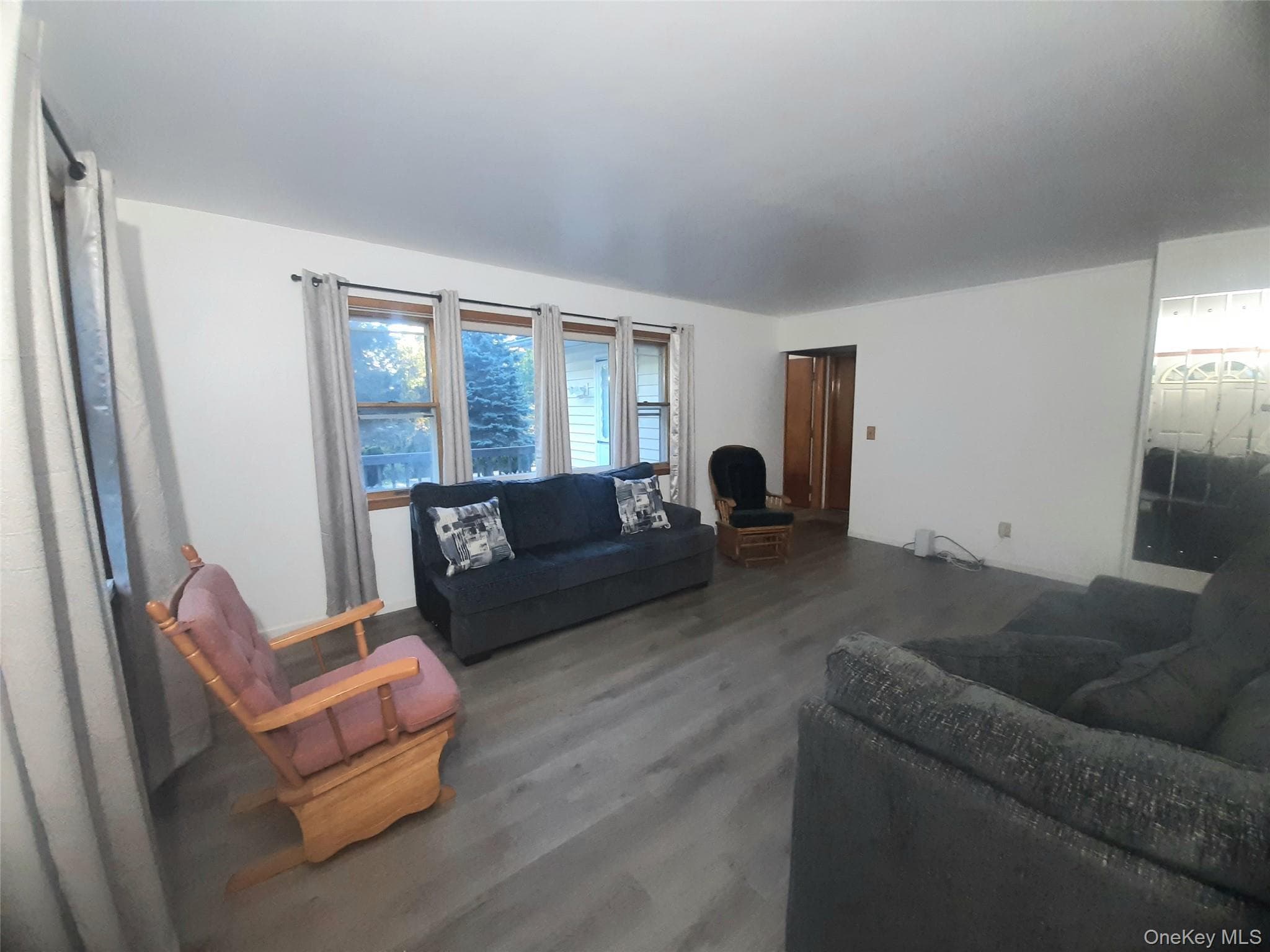 384 Cedar Hill Road thumbnail 2