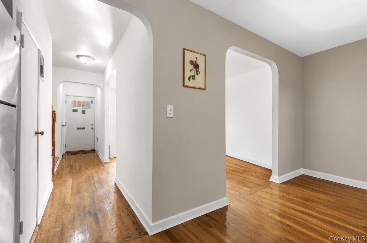 1147 E 223rd Street thumbnail 5