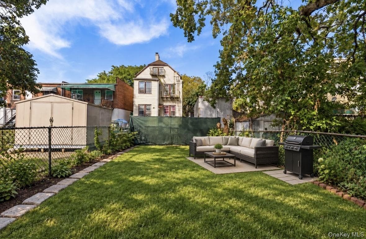 1147 E 223rd Street thumbnail 22
