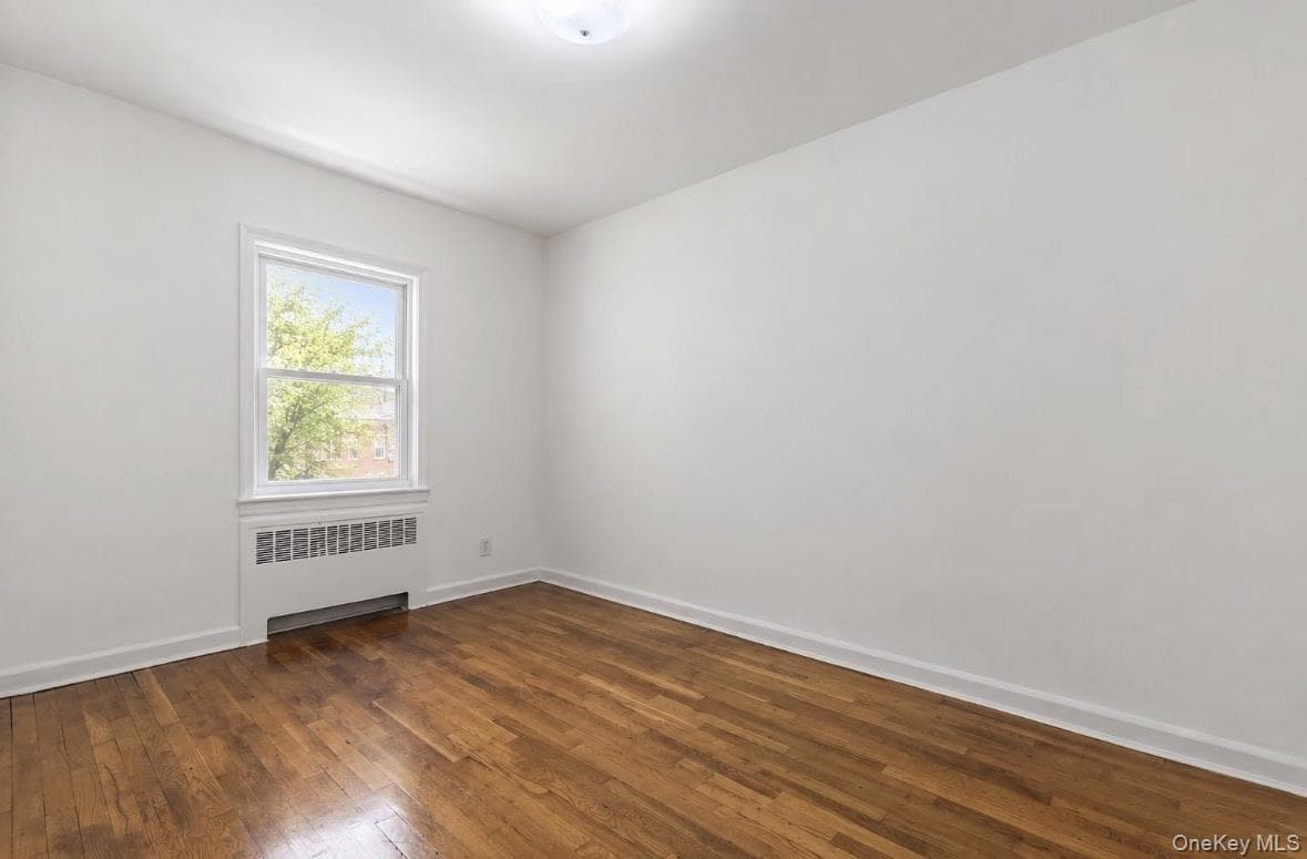 1147 E 223rd Street thumbnail 12
