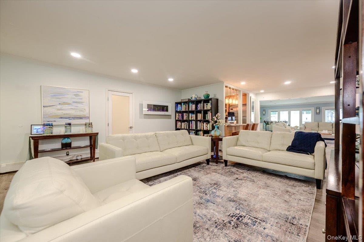 1497 Park Street thumbnail 6
