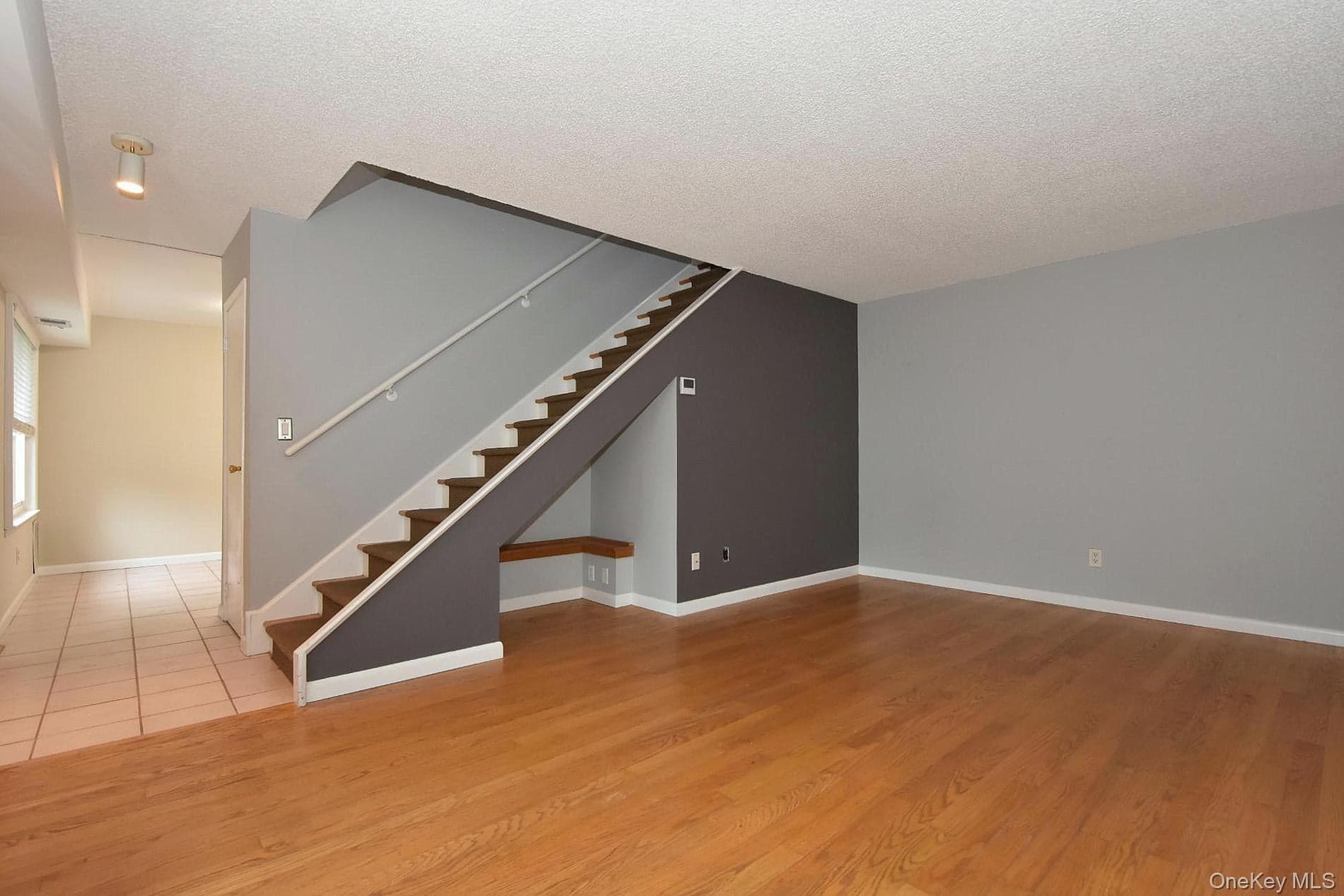 211 Springmeadow Drive Unit: J thumbnail 7
