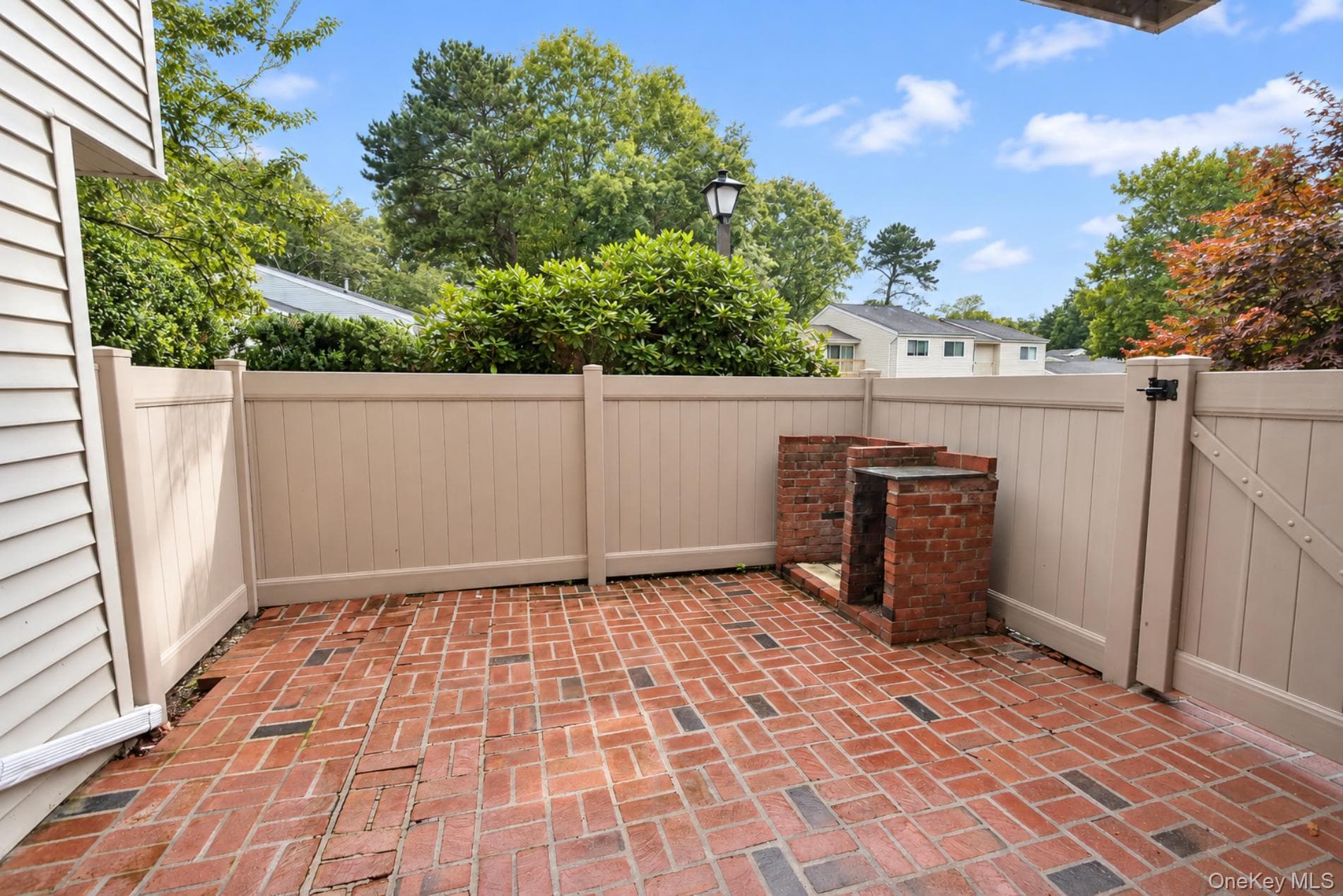 211 Springmeadow Drive Unit: J thumbnail 14