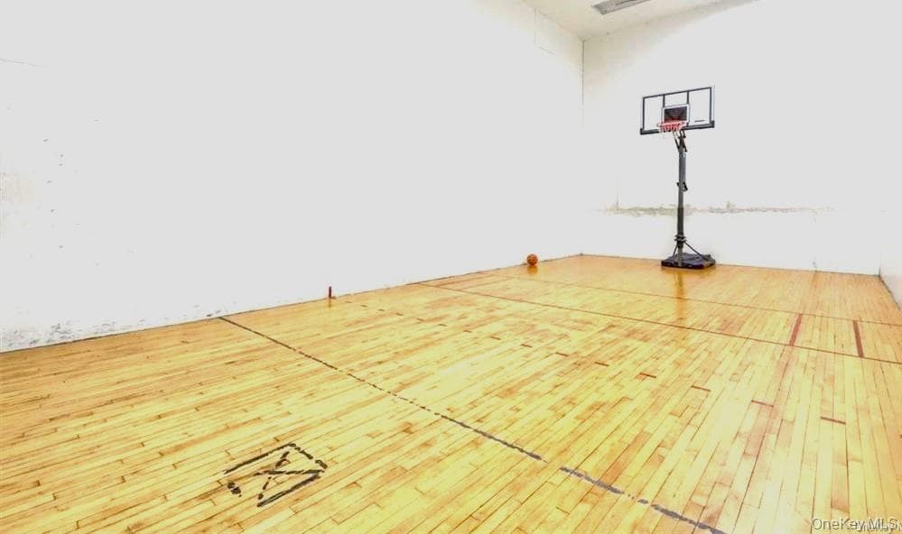 98 Pearsall Drive Unit: 1C thumbnail 31