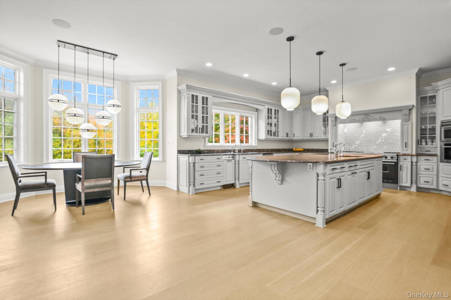4 Cowdray Park Drive thumbnail 9