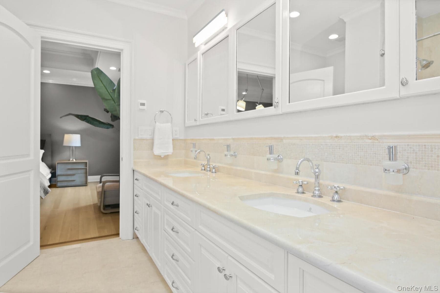 4 Cowdray Park Drive thumbnail 22