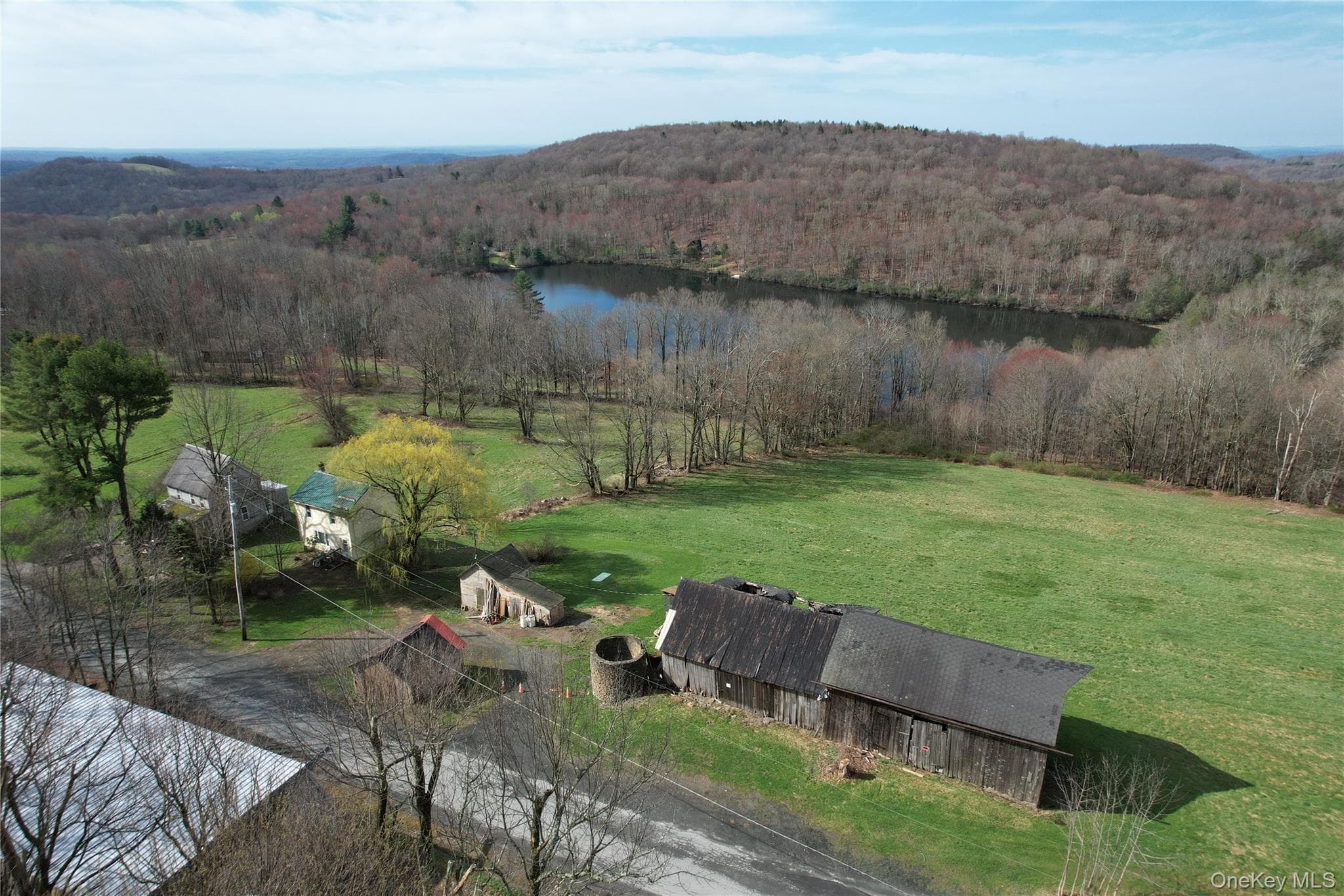 299-301 Stump Pond Road thumbnail 4