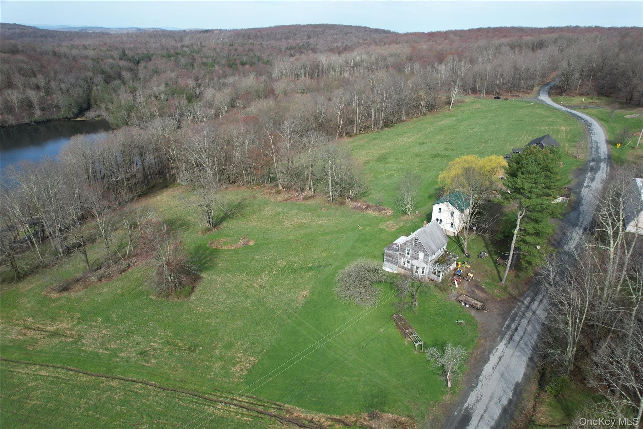 299-301 Stump Pond Road thumbnail 2