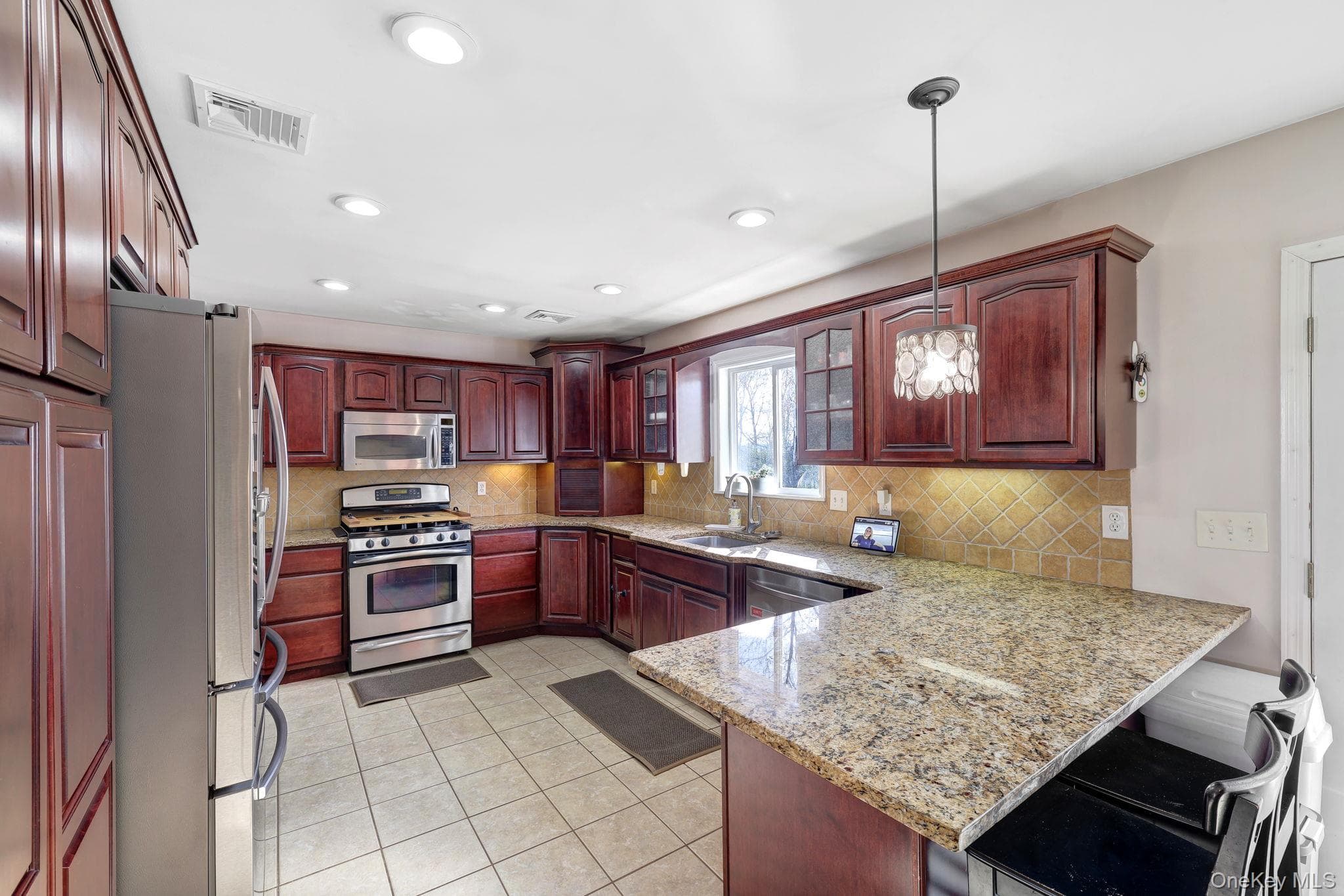 65 Maureen Drive thumbnail 15