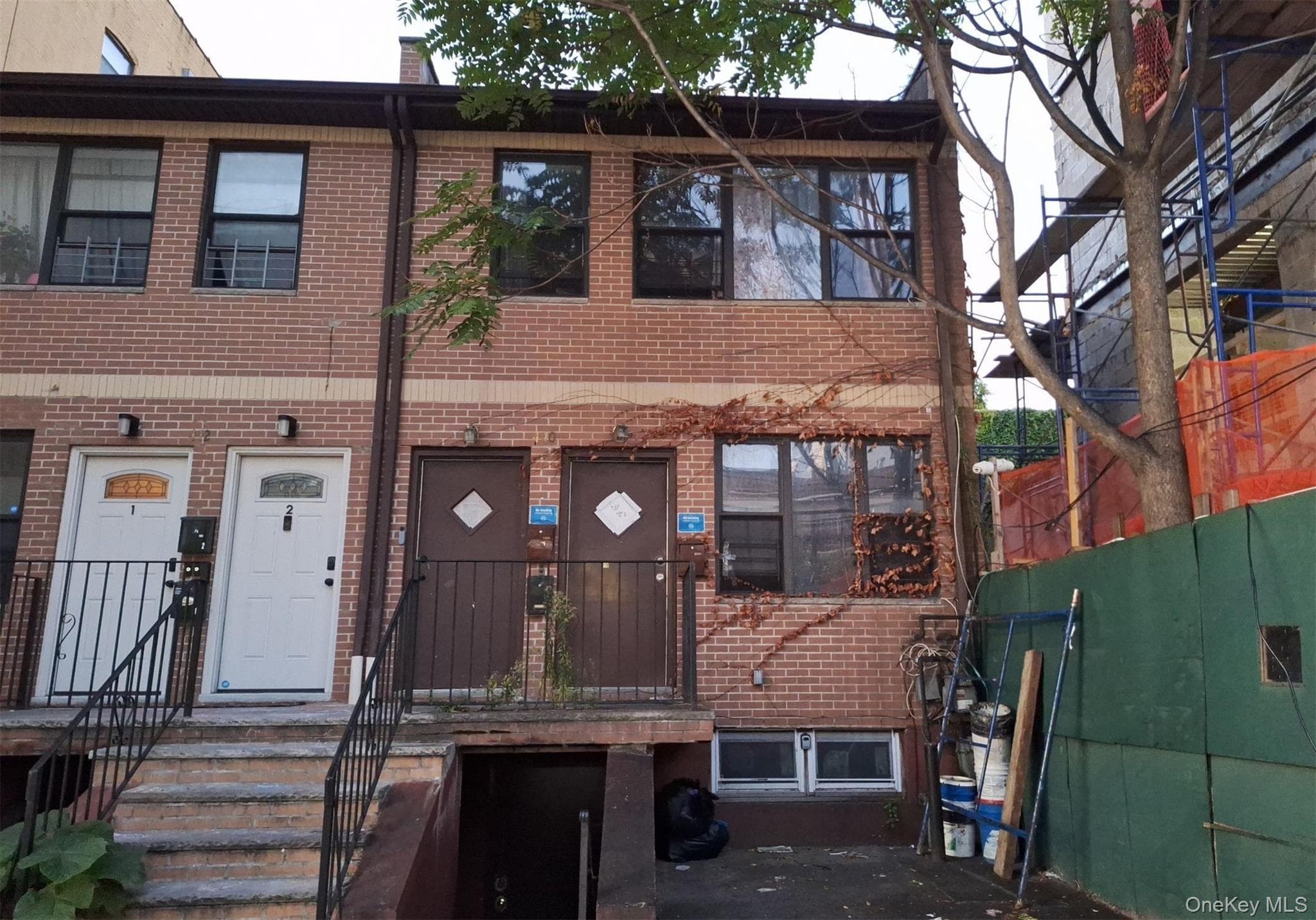 440 Blake Avenue thumbnail 2