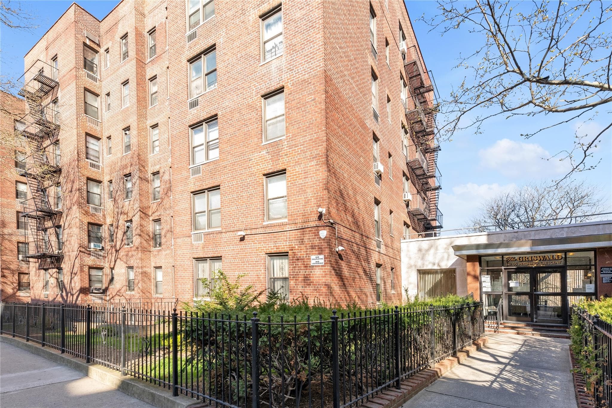141-05 Pershing Crescent Unit: 117 thumbnail 16