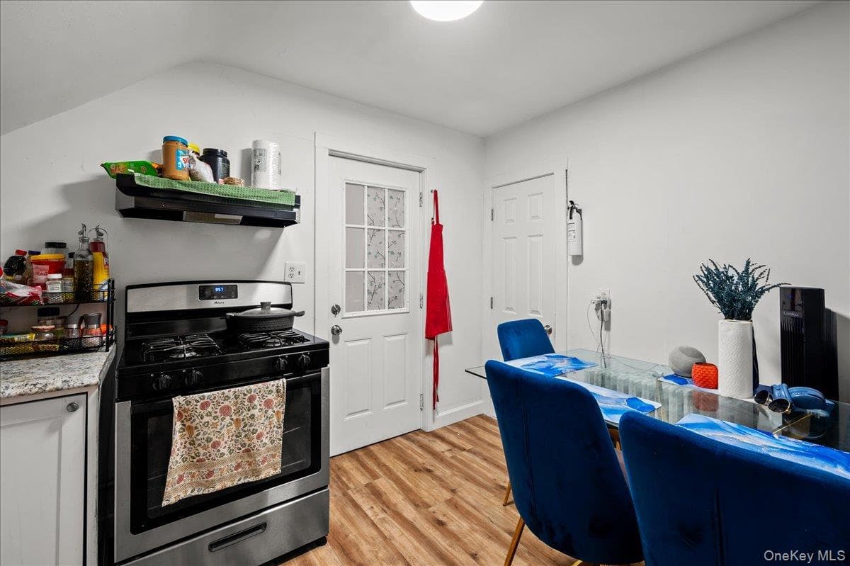95 Grant Street thumbnail 27