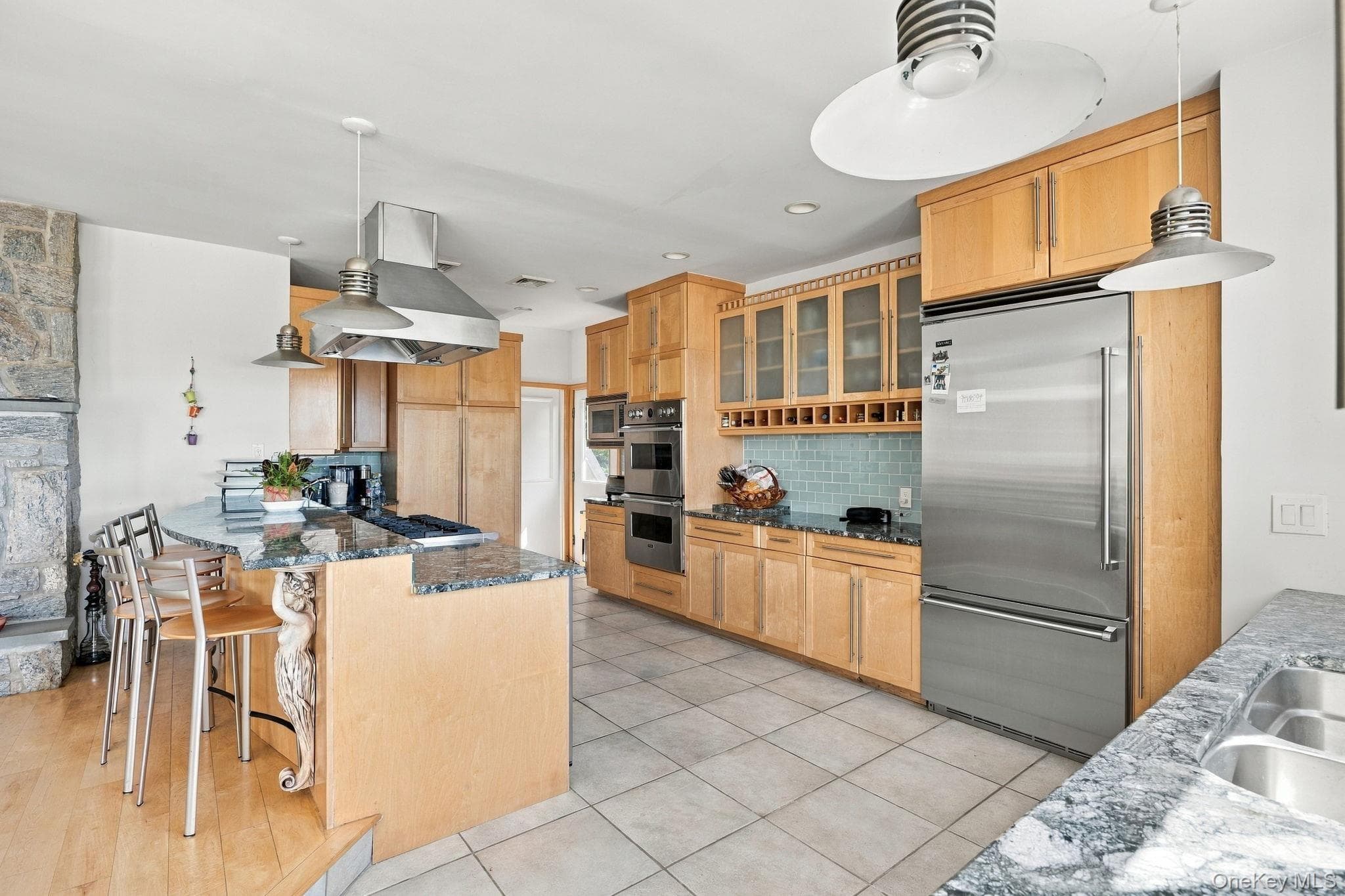 321 Grand Central Avenue thumbnail 19