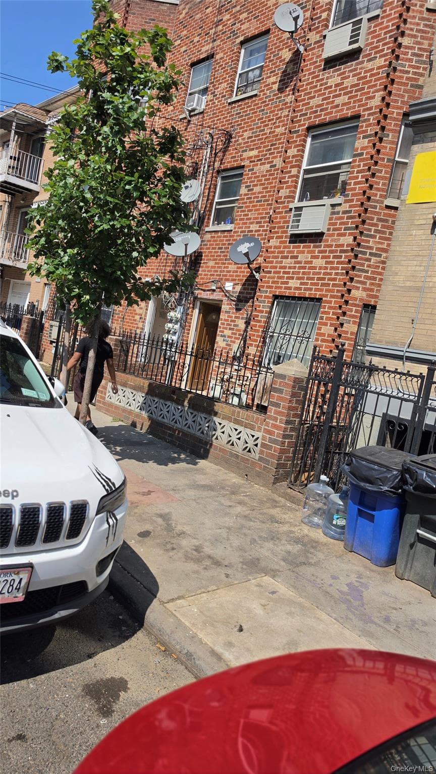 1390 Bristow Street thumbnail 23