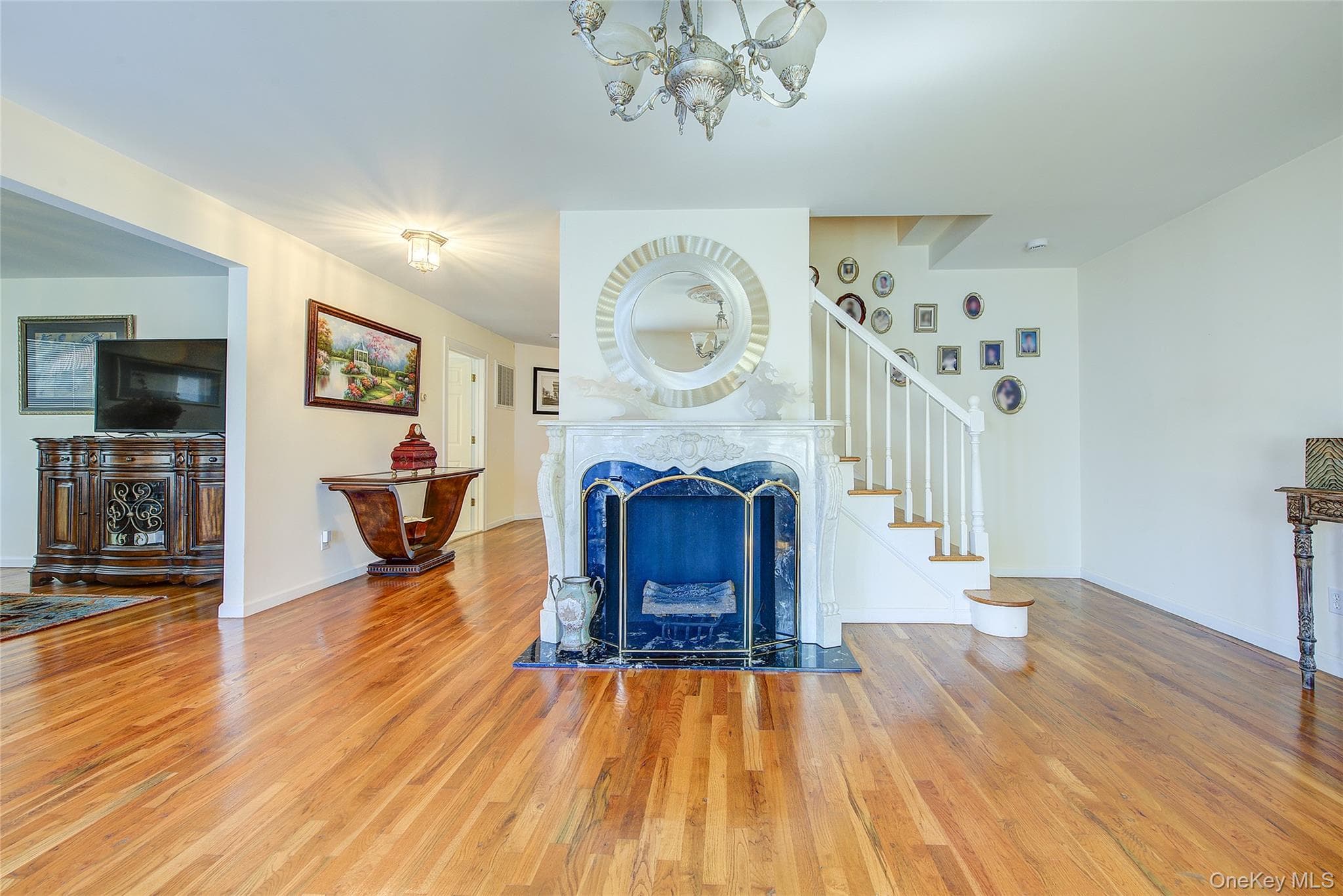 64 Cottage Place thumbnail 5