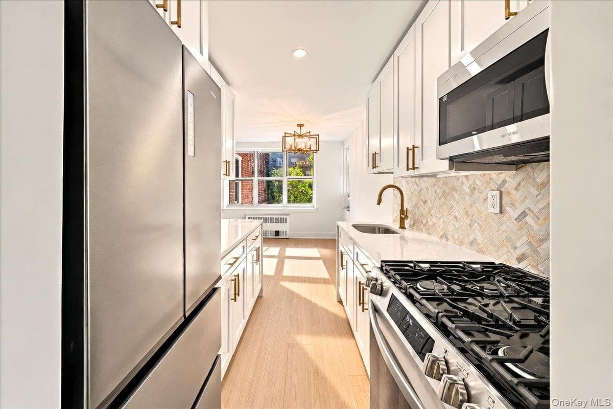 1300 Midland Avenue Unit: C26 thumbnail 12