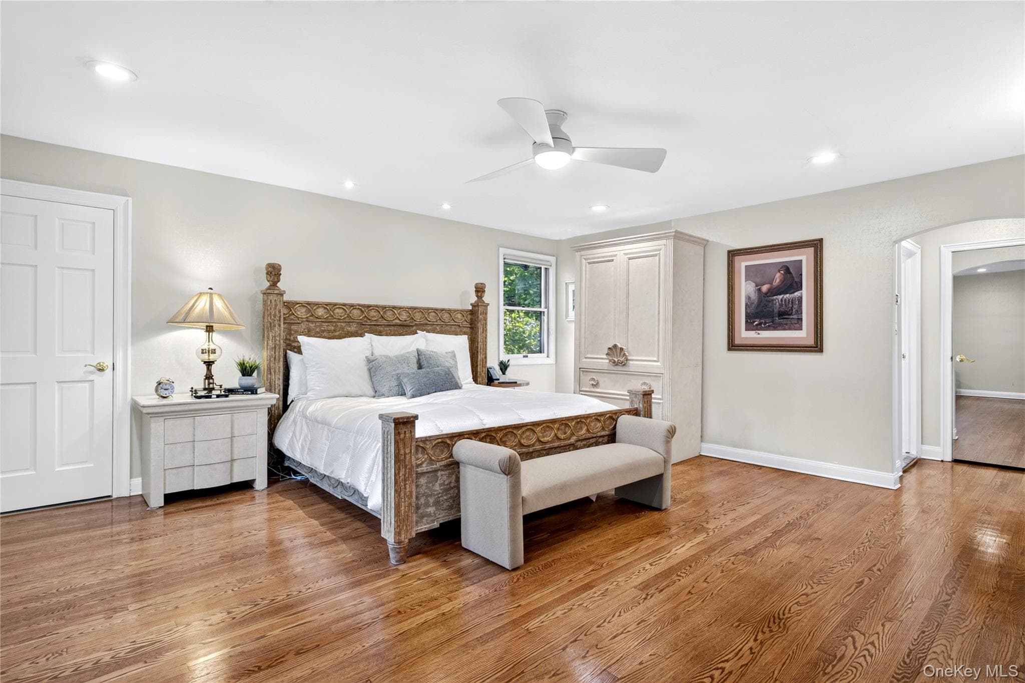 4 Parkwood Drive thumbnail 25