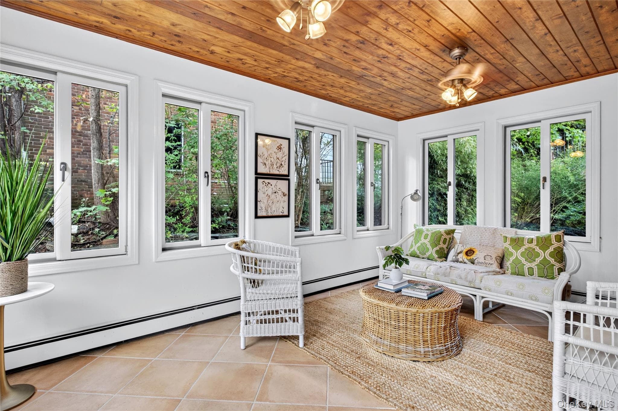 4 Parkwood Drive thumbnail 9