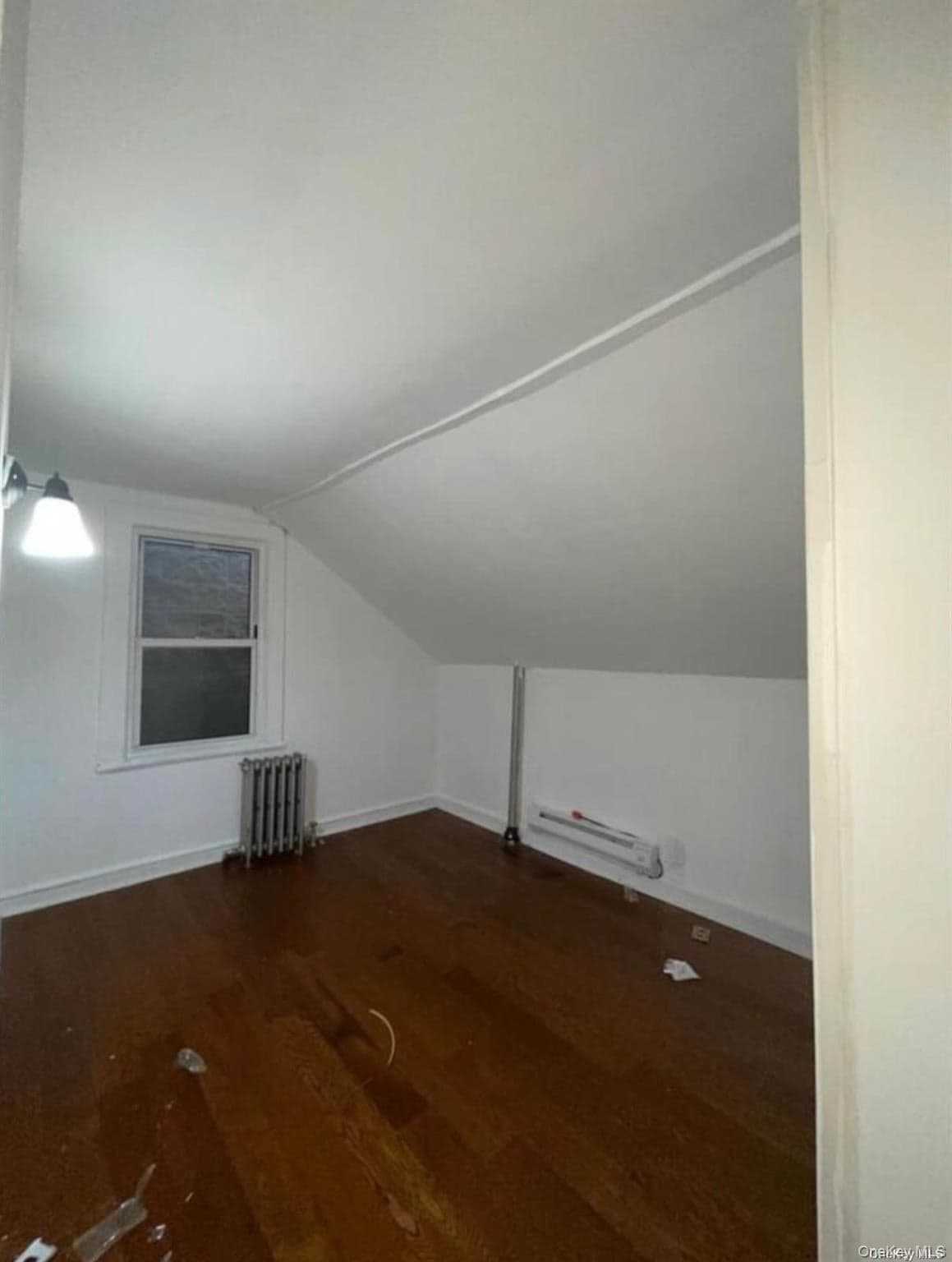 686 E 223rd Street Unit: B thumbnail 7