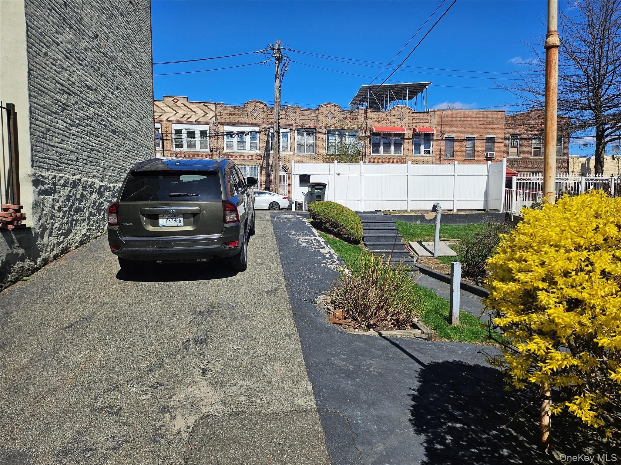 956 Hegeman Avenue thumbnail 6