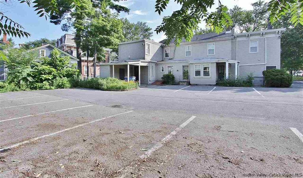 231 Clinton Avenue thumbnail 6