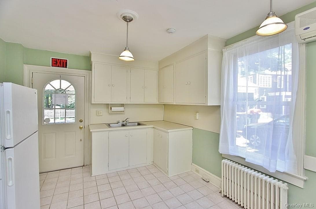 231 Clinton Avenue thumbnail 9
