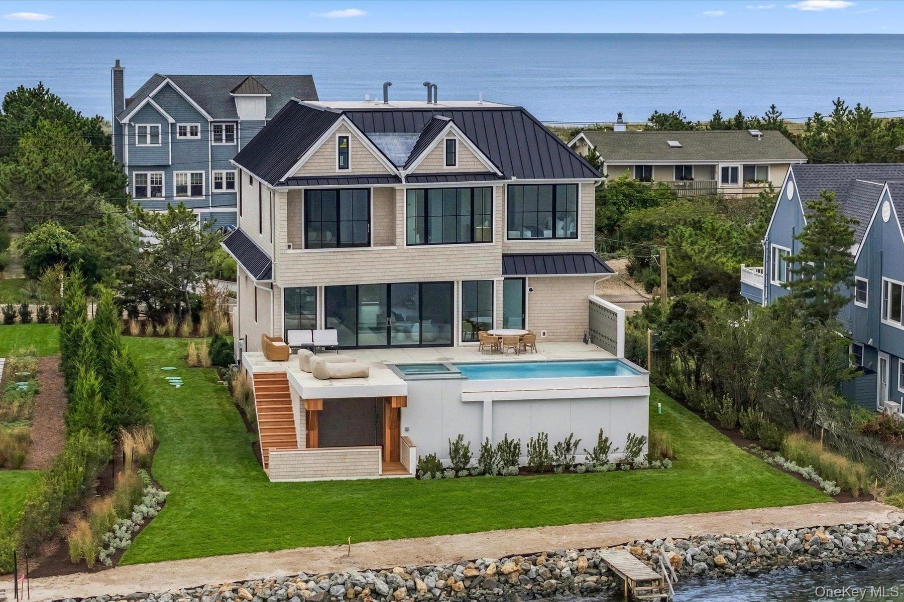 498 Dune Road thumbnail 4