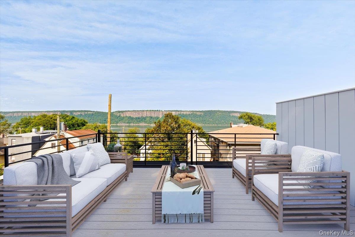2 Nodine Street Unit: 2, Hastings-on-hudson