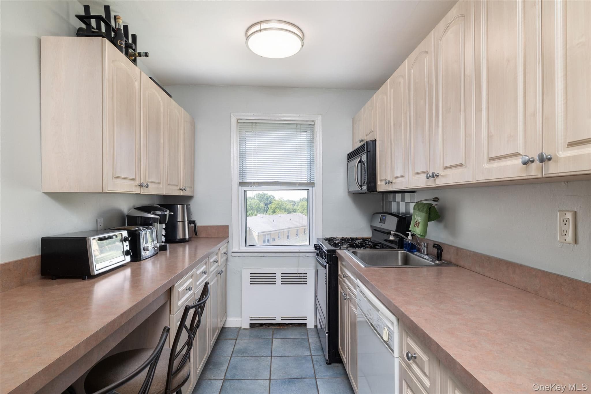 251-38 71st Avenue Unit: 80B thumbnail 7