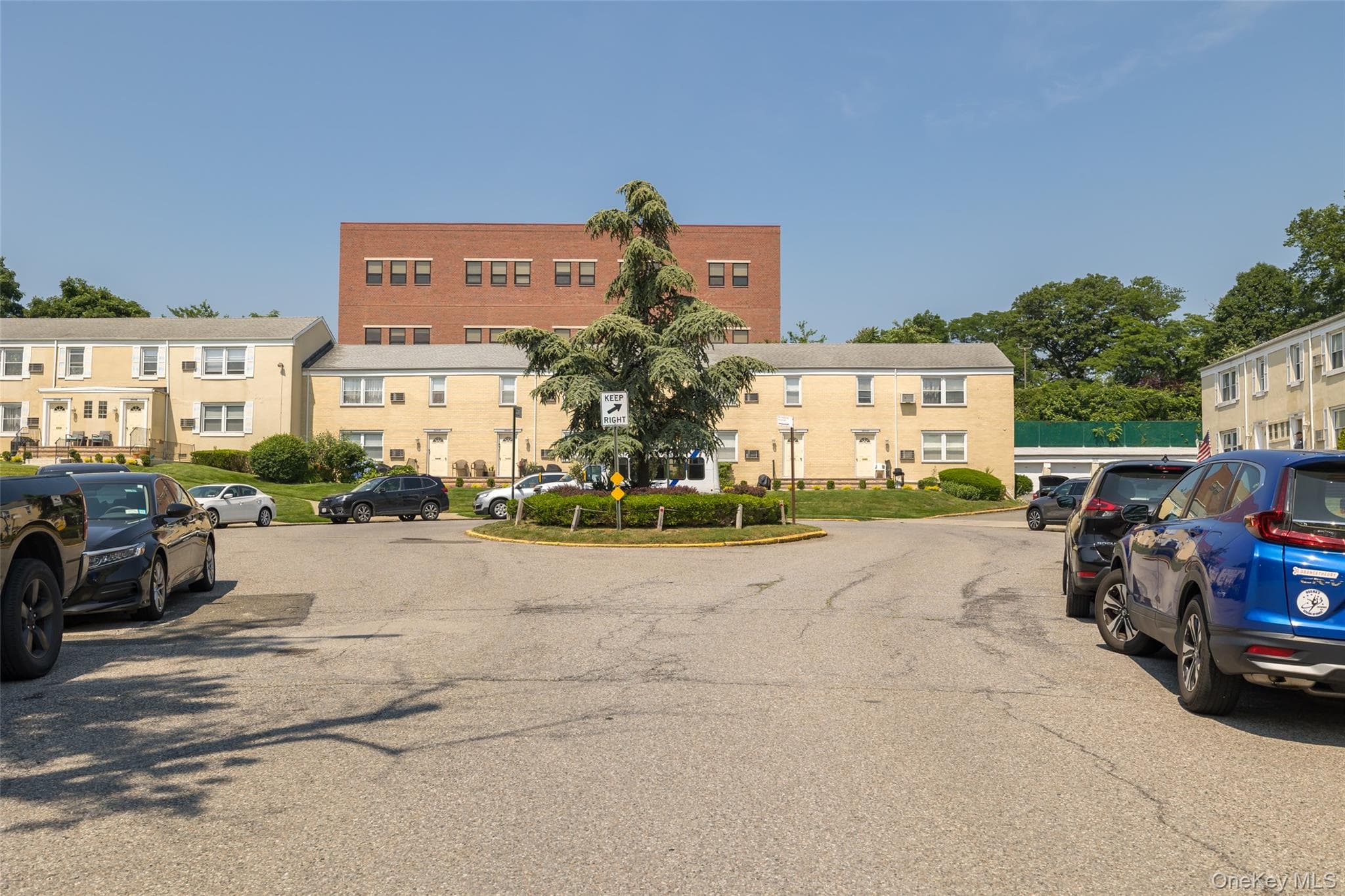 251-38 71st Avenue Unit: 80B thumbnail 16