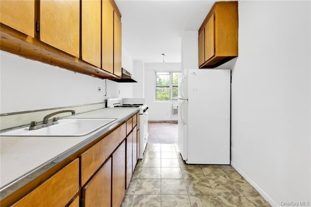 2928 W 5th Street Unit: 2C thumbnail 11