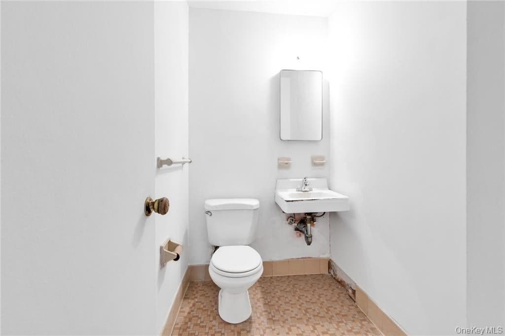 2928 W 5th Street Unit: 2C thumbnail 16