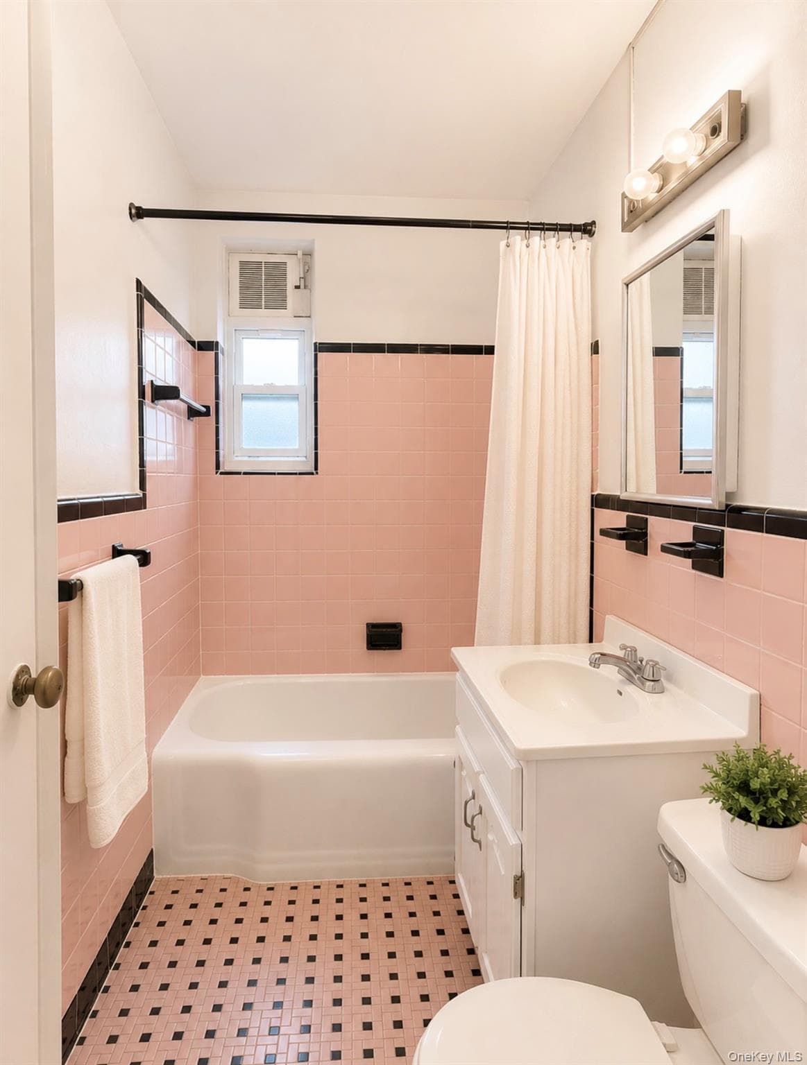 14445 Sanford Avenue Unit: 6 thumbnail 6