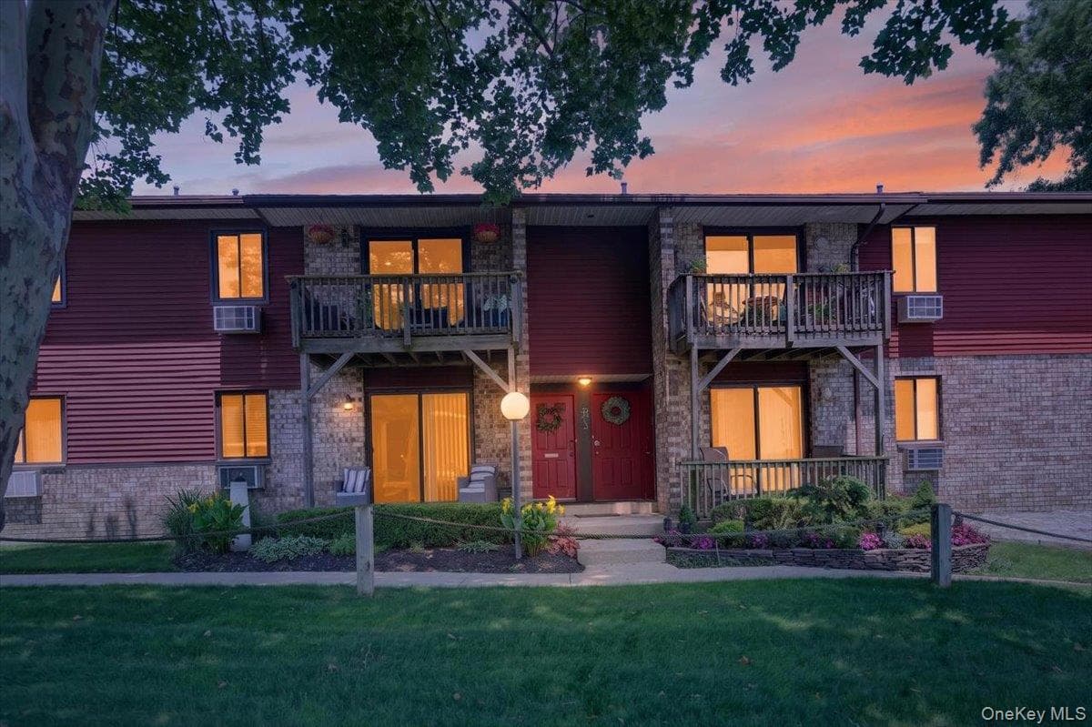 263 River Avenue Unit: 52 thumbnail 2