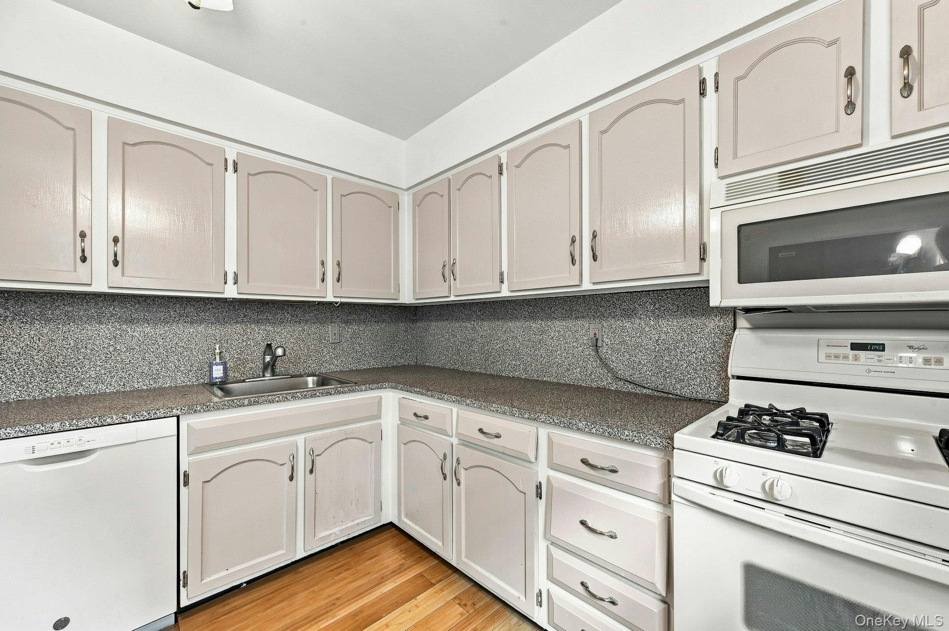 4 Anchorage Lane Unit: 5B thumbnail 16