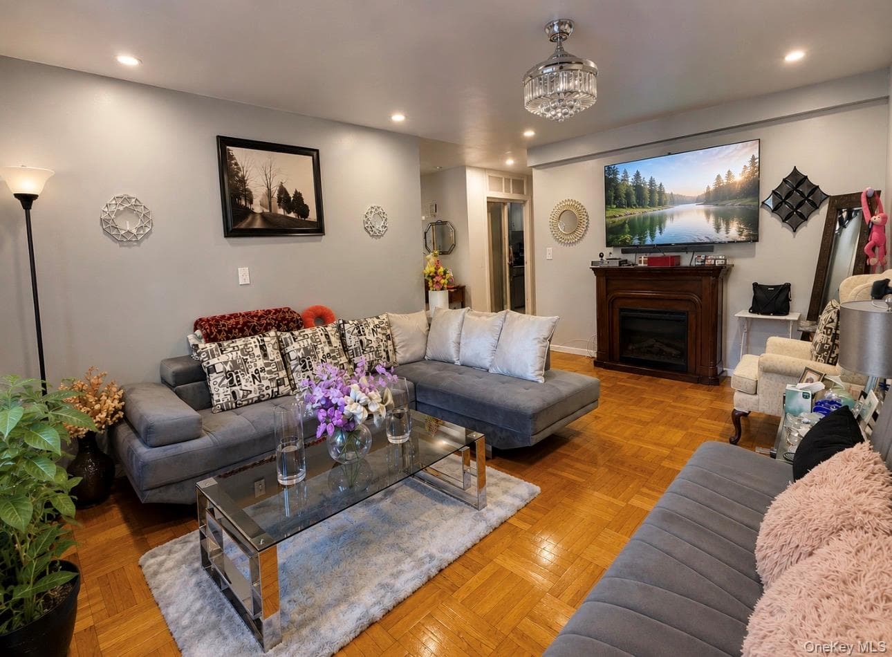 3520 Tryon Avenue Unit: 208 thumbnail 12