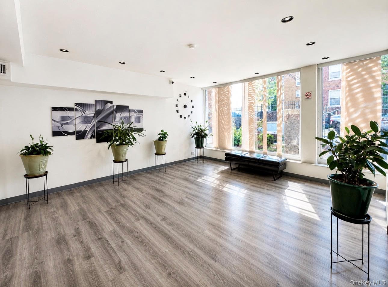 3520 Tryon Avenue Unit: 208 thumbnail 3