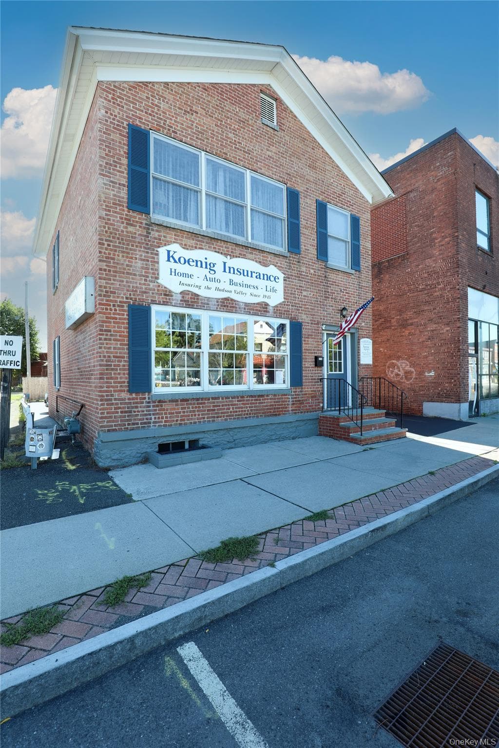 715 Broadway, Kingston