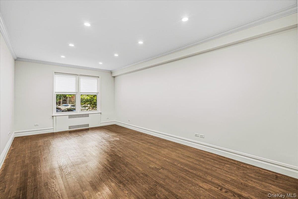 73-12 35th Avenue Unit: E3 thumbnail 12