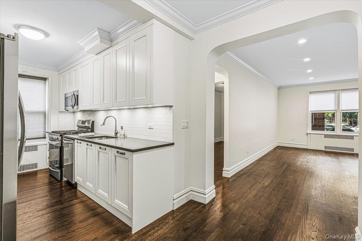 73-12 35th Avenue Unit: E3 thumbnail 6