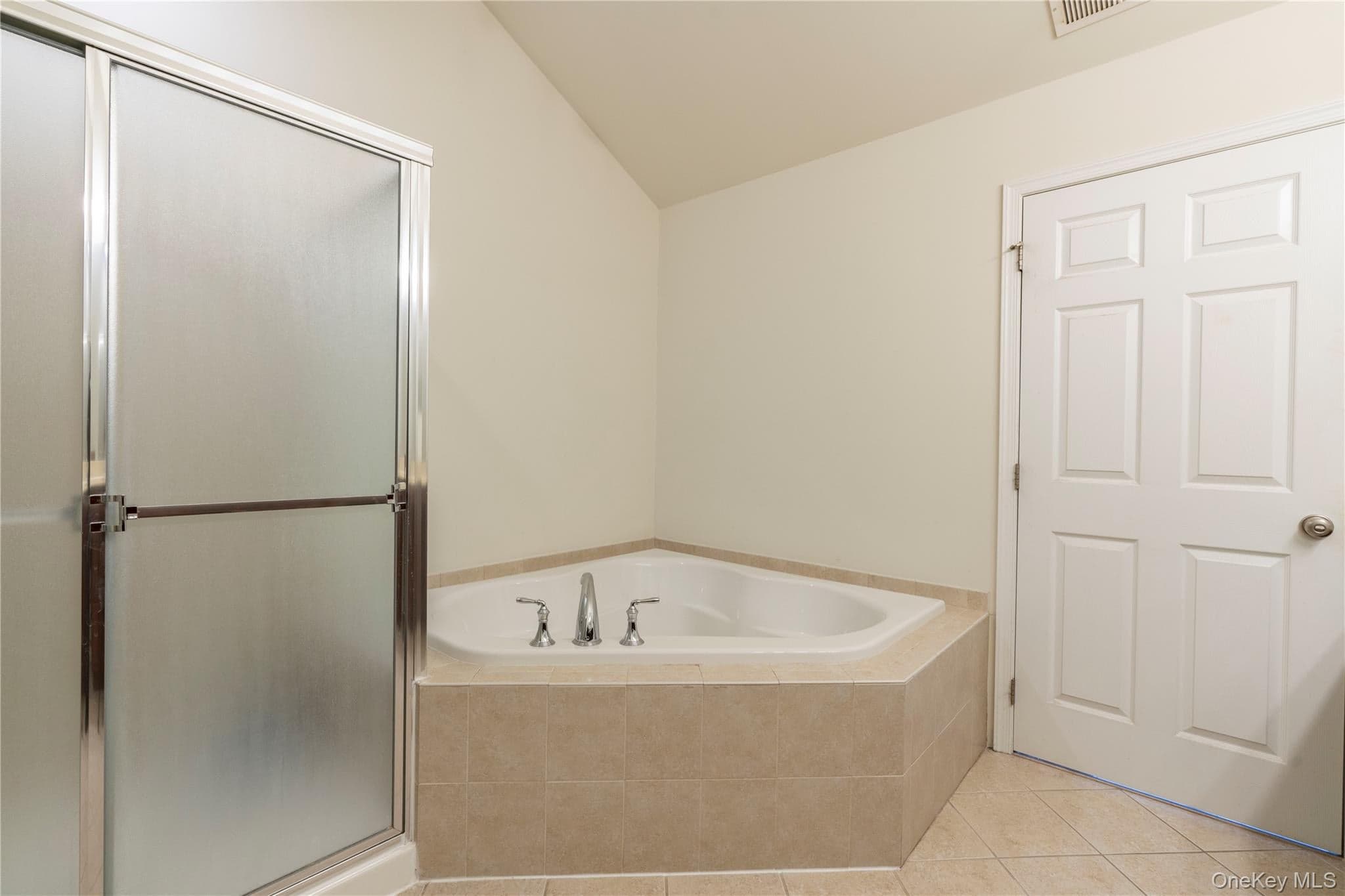 908 Huntington Drive thumbnail 15