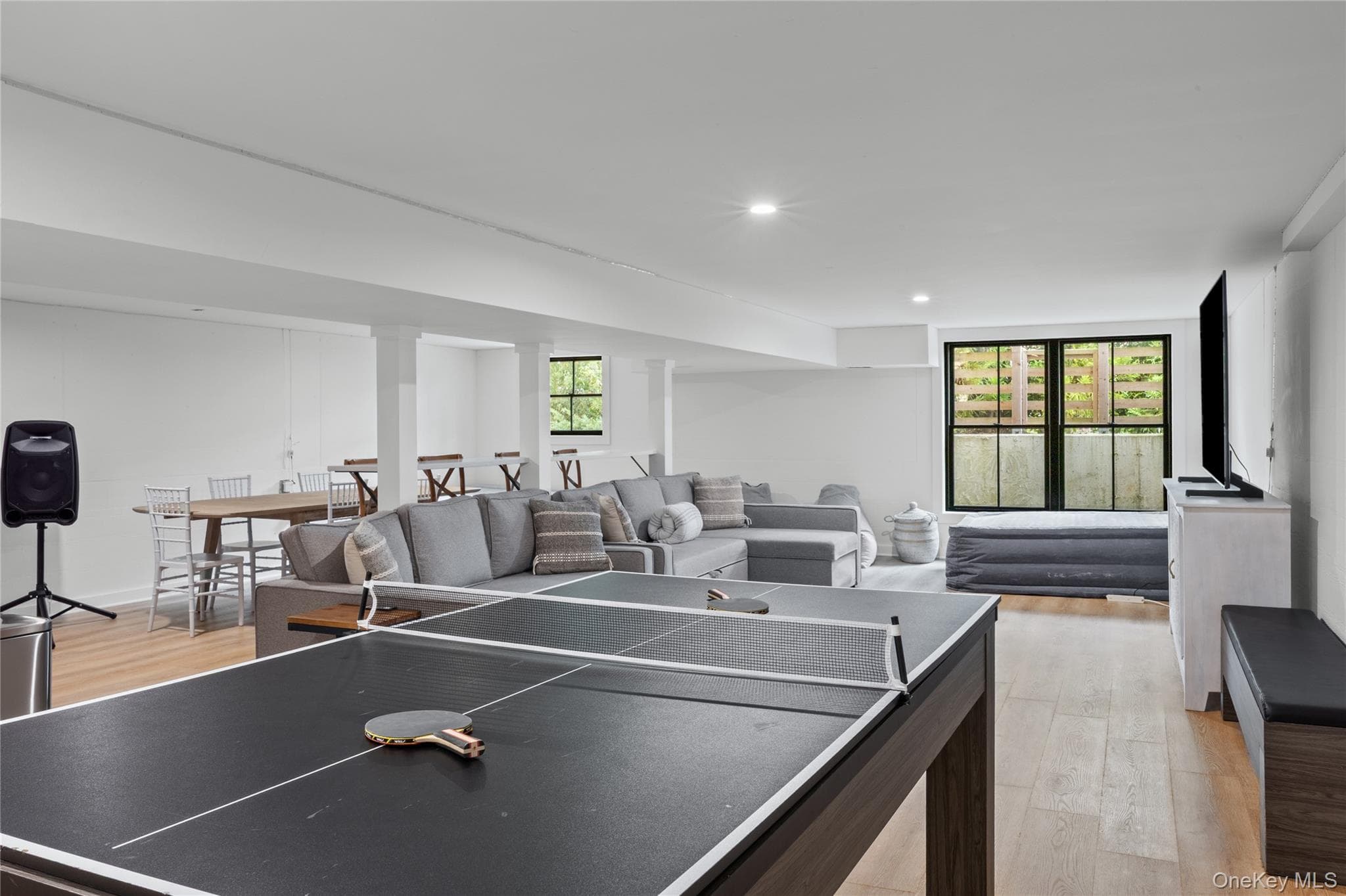 405 Williamsburgh Drive thumbnail 28