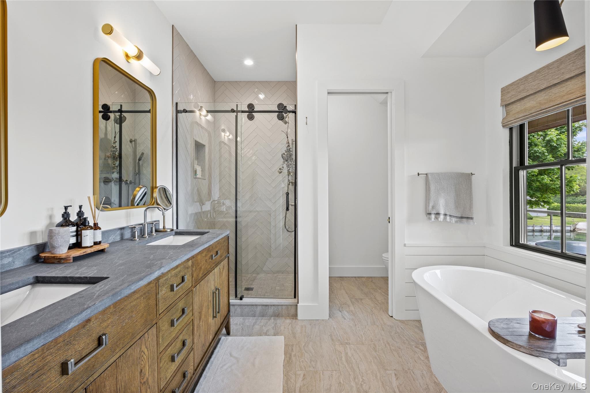 405 Williamsburgh Drive thumbnail 20