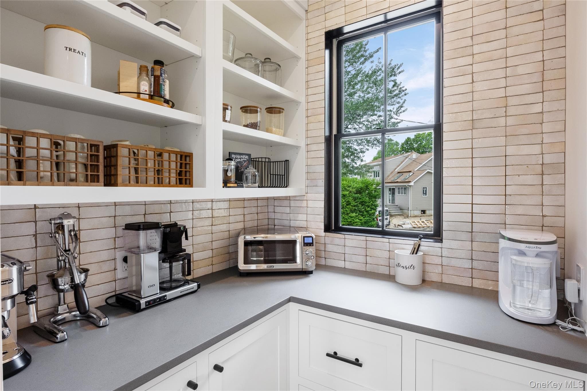 405 Williamsburgh Drive thumbnail 13