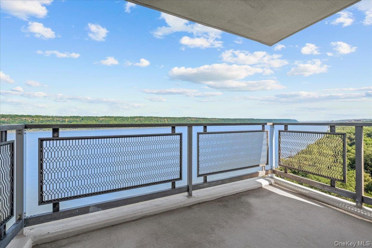 2621 Palisade Avenue Unit: 12C, Bronx