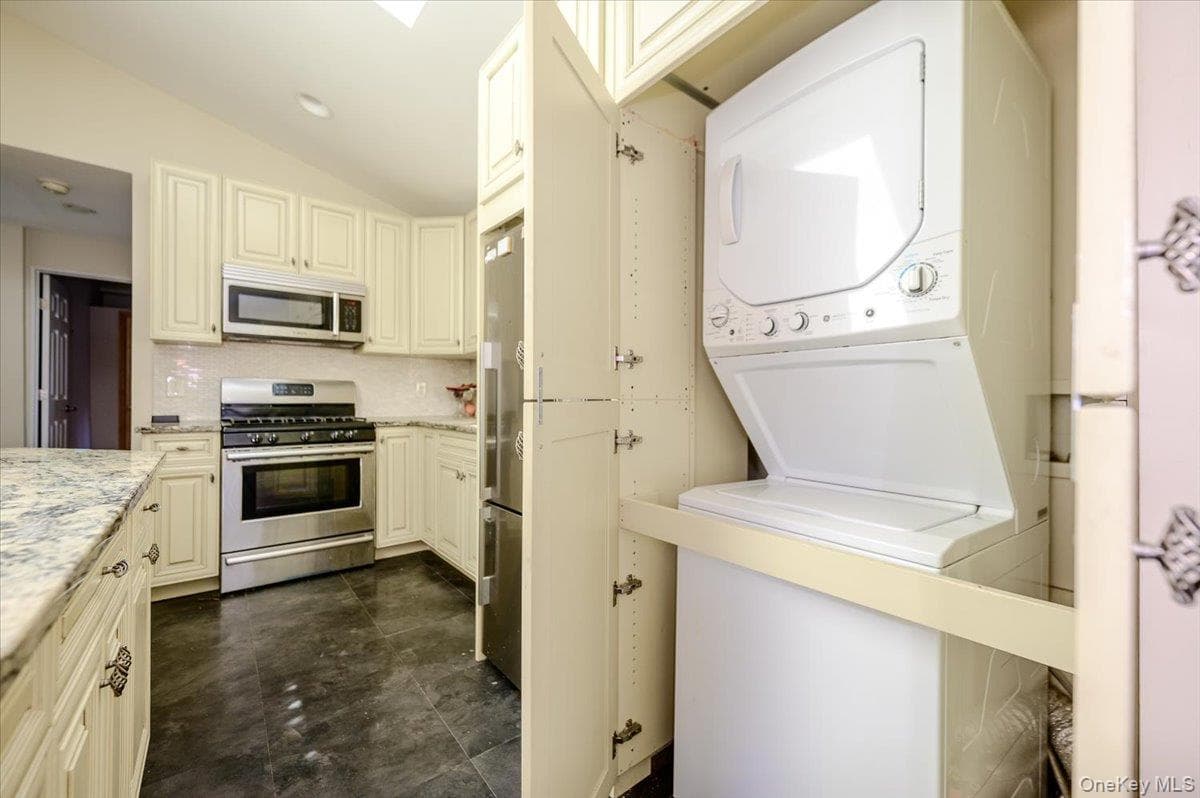 9 Magnolia Place Unit: 1 thumbnail 10