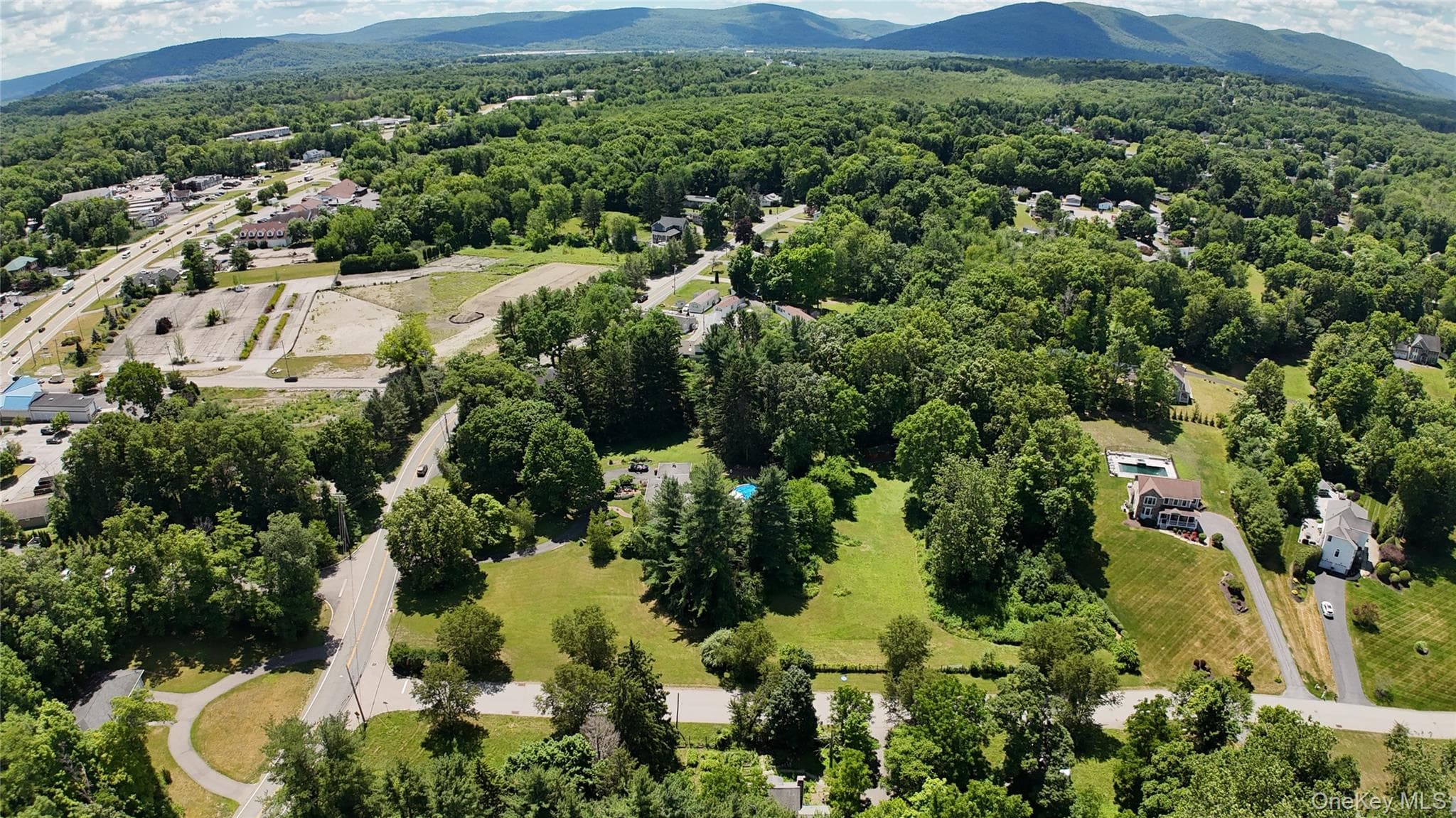 12 Tuscany Drive Unit: 8-12 thumbnail 3