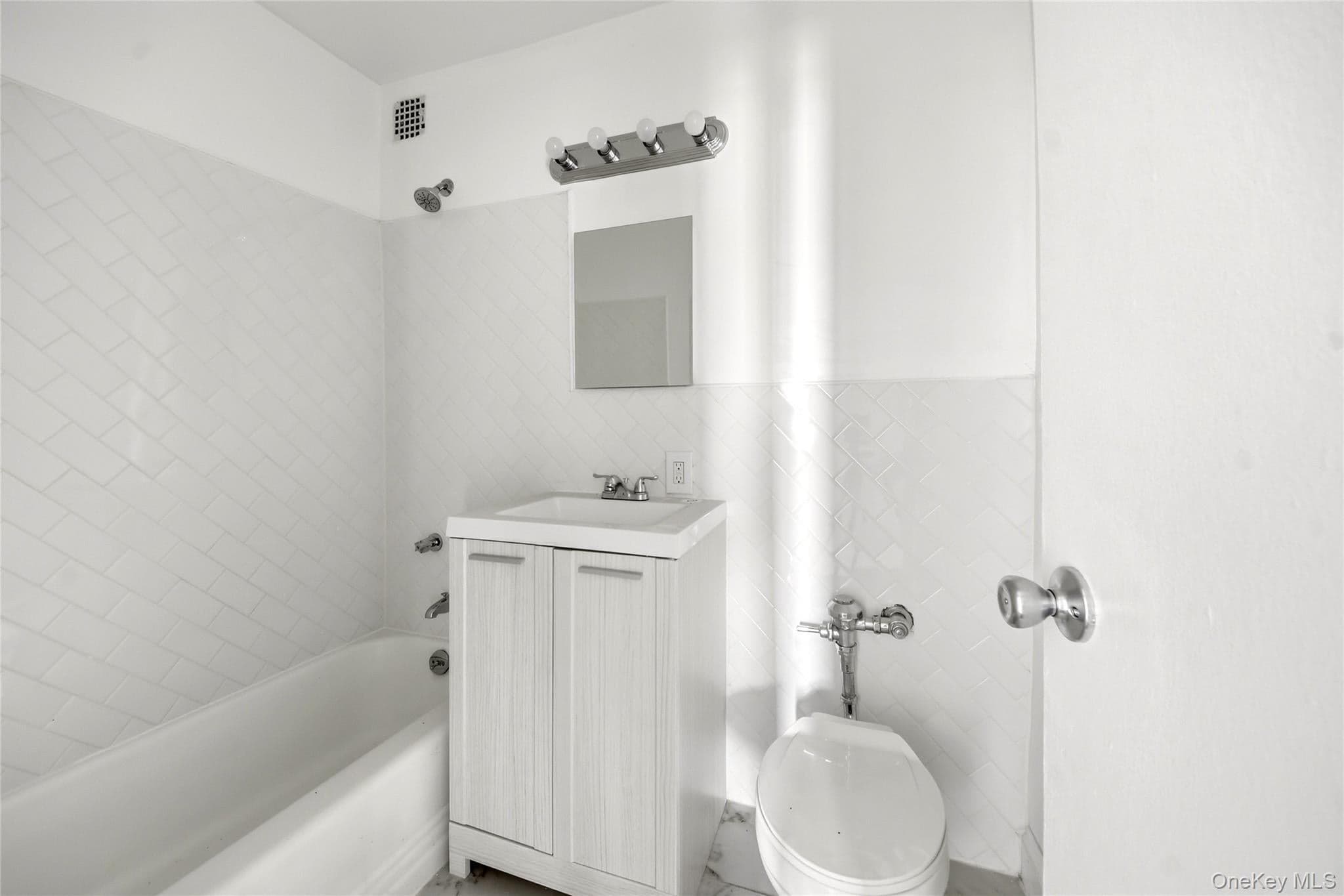 3531 Bronxwood AVE Unit: 5F thumbnail 9