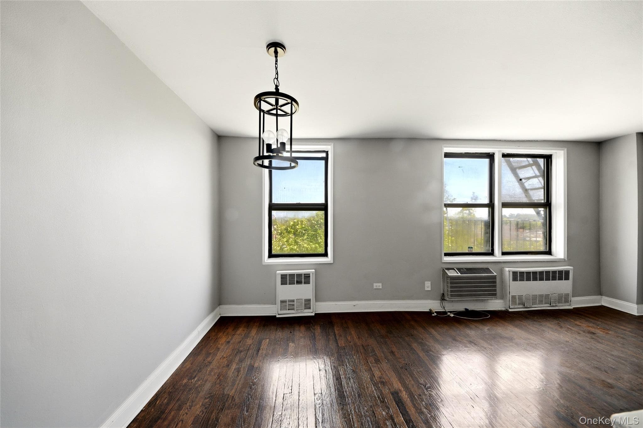3531 Bronxwood AVE Unit: 5F thumbnail 2